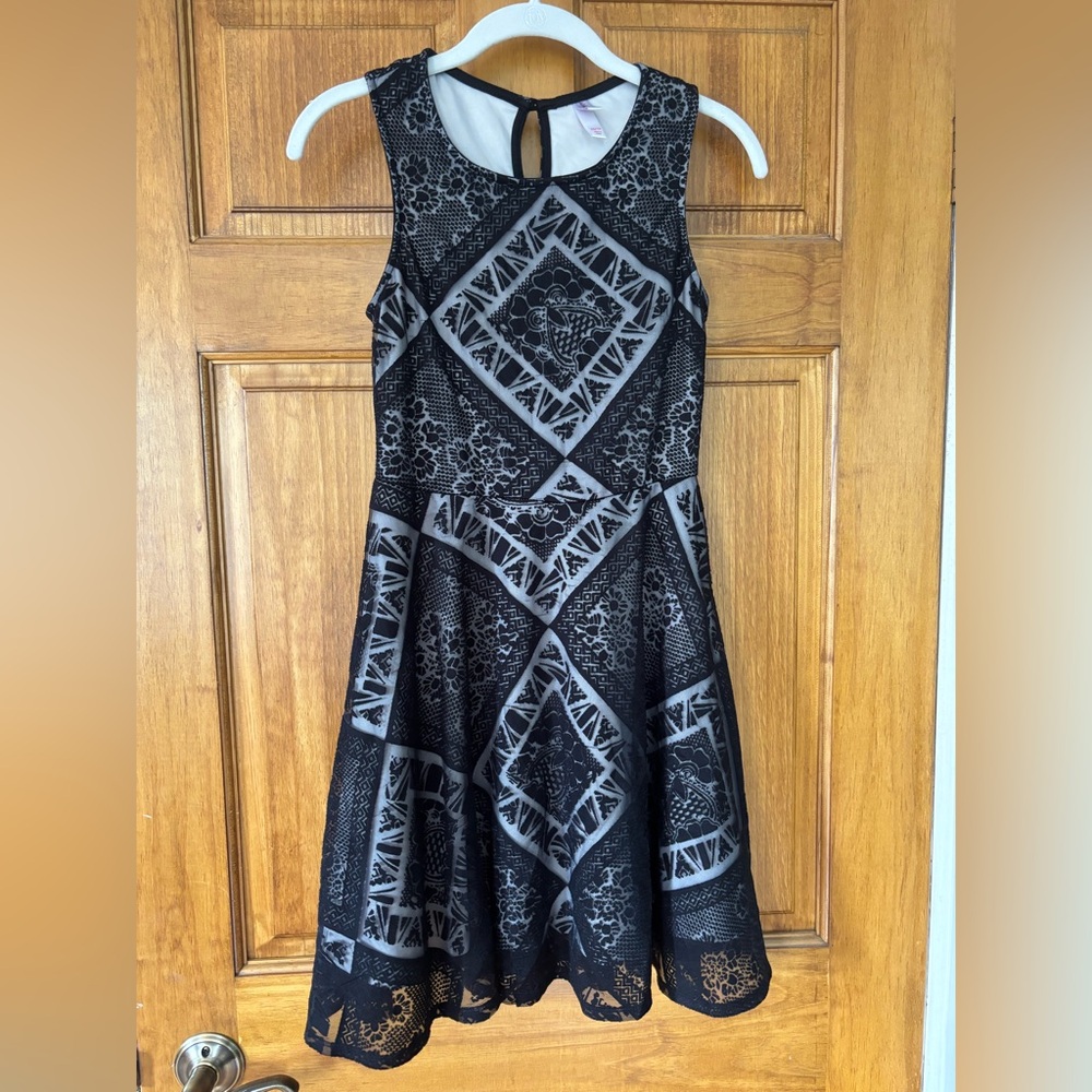 Xhilaration Black and Gray Patterned Dress